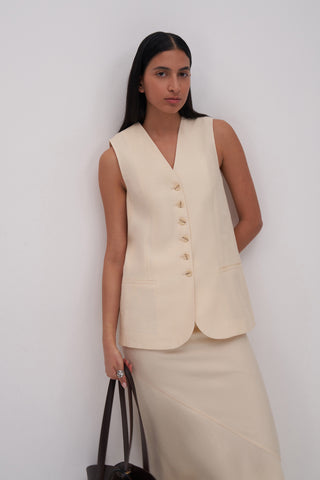 Luciano Vest