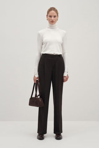 Ecru Turtleneck Basic Knit Sweater
