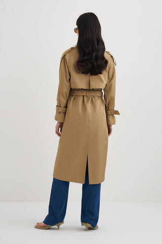 Private Edition Trenchcoat Camel