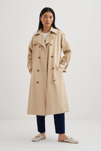 Private Edition Trenchcoat Ecru